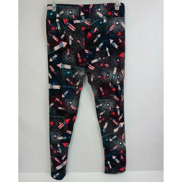 New LuLaRoe Tall & Curvy Leggings Black With Fireworks & Bottle Rockets Design - Picture 3 of 6